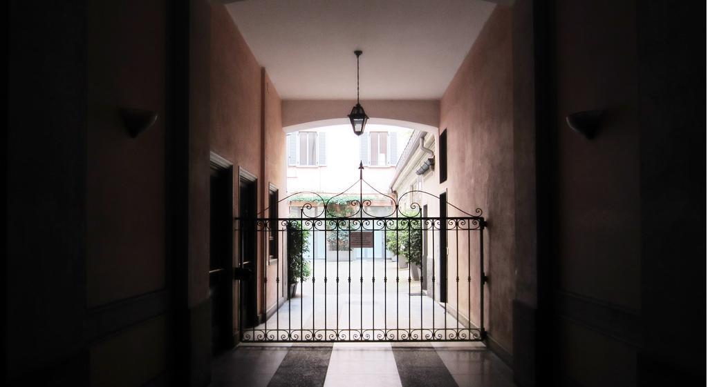 Fil Rouge Apartment Milan Ruang foto